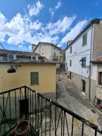 Two-bedroom town house in perfect conditions with two cellars. Celenza Sul Trigno Img12