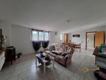 Beautiful, detached five- bedroom town house with two habitable units, two large garages and two terraces with panoramic view. Lettopalena Img27