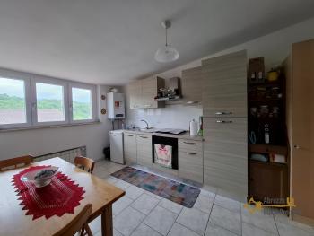 Beautiful, detached five- bedroom town house with two habitable units, two large garages and two terraces with panoramic view. Lettopalena Img28