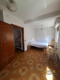 Four-bedroom town house with panoramic balcony and terrace overlooking the Bomba Lake and the Maiella Mountains. Colledimezzo Img29