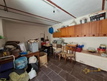 Ready-to-Live Four-Bedroom Town House with Panoramic Balconies, Cellar and Stunning Views. San Buono Img33