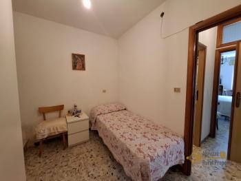 Spacious three-bedrooms town house with guest unit and sea view. Tavenna Img14