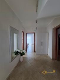 Beautiful six-bedroom villa with garden, large garage, two cellars and 13.500 sqm of land. Trivento Img19