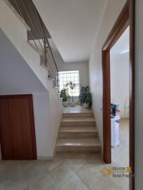 Beautiful six-bedroom villa with garden, large garage, two cellars and 13.500 sqm of land. Trivento Img31