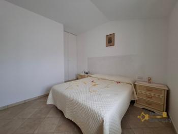 Beautiful six-bedroom villa with garden, large garage, two cellars and 13.500 sqm of land. Trivento Img35