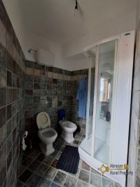 Elegant stone town house with character cellar located in the centre of the town. Trivento. Img13