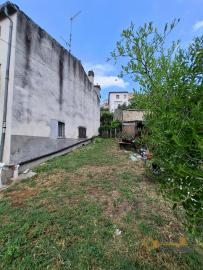 Large, detached town house with three bedrooms, garage, cellar and garden, panoramic view, located in the centre of the village, ready to live in. Carunchio. Img26