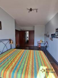 Stunning four-bedroom villa with 1000 sqm of fenced garden, terraces, garage and independent guest unit. Gissi Img62