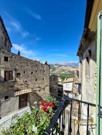 Completely restored stone house with two terraces, garden and stunning views. Bomba Img34