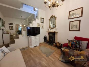 Completely restored stone house with two terraces, garden and stunning views. Bomba Img8
