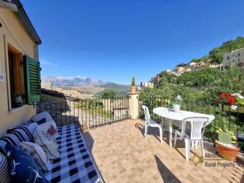 Completely restored stone house with two terraces, garden and stunning views. Bomba Img3