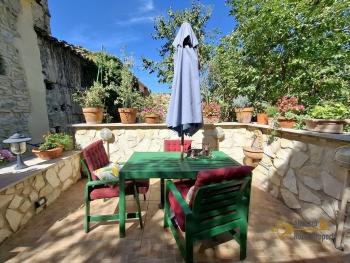 Completely restored stone house with two terraces, garden and stunning views. Bomba Img23