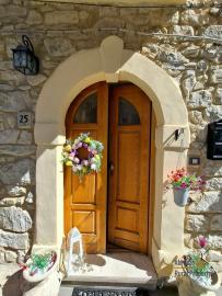 Completely restored stone house with two terraces, garden and stunning views. Bomba Img5