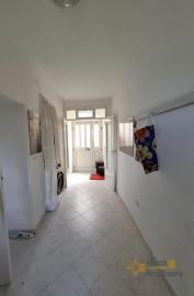 Fully Restored Stone House with exposed stone and vaulted ceilings. Ready to Move In. Palmoli Img15