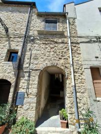Fully Restored Stone House with exposed stone and vaulted ceilings. Ready to Move In. Palmoli Img17