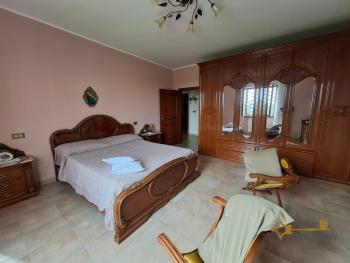 Spacious Three-Bedroom Villa with 11,820 sqm of Land and Panoramic Views. Pietrabbondante Img26
