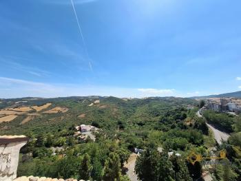 Restored Stone House with Terrace and Panoramic Views. Gissi Img6