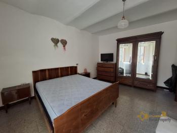 Charming Four-bedroom Stone House with Guest Annex and Land. Fossalto Img22