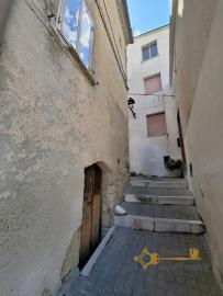 Charming Four-bedroom Stone House with Guest Annex and Land. Fossalto Img48