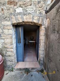 Petite stone house with garden located at 35 minutes’ drive from the Adriatic Coast. Tavenna. Img7