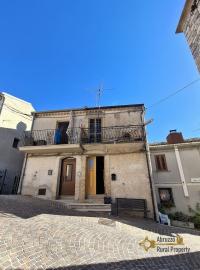 Charming stone house with panoramic views, garden and additional living space. Tufillo Img2