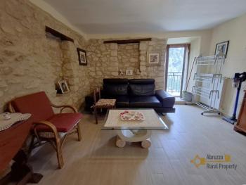 Beautifully Restored Stone House with Panoramic Majella Views & Independent Guest unit. Civitella Messer Raimondo