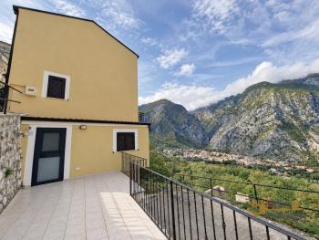 Beautifully Restored Stone House with Panoramic Majella Views & Independent Guest unit. Civitella Messer Raimondo Img34