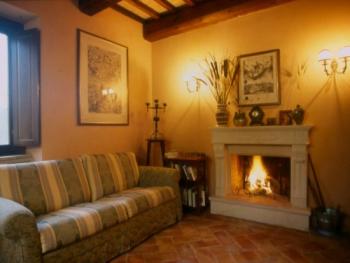 Country Manor in the National Park of Abruzzo. Img14