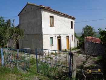 Casolare di campagna con uliveto in vendita a San Buono. Img18