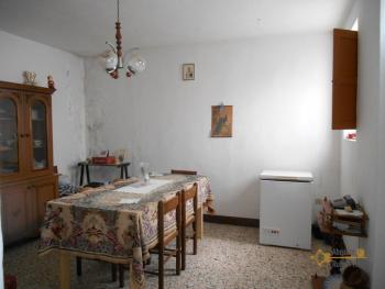 Casolare di campagna con uliveto in vendita a San Buono. Img9