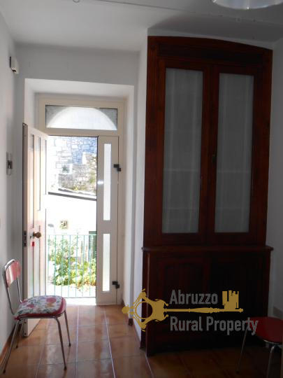 Character stone house for sale in Fallo. Abruzzo. Italy.