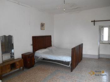 Country house with olive grove for sale in Atessa. Abruzzo. Img8