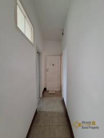 Two-bedroom town house in habitable condition with cellar. Celenza Sul Trigno Img22