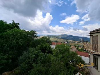 Two-bedroom town house in habitable condition with cellar. Celenza Sul Trigno Img19