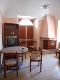 Large house of 300 sqm in Casalanguida. Abruzzo. Img10