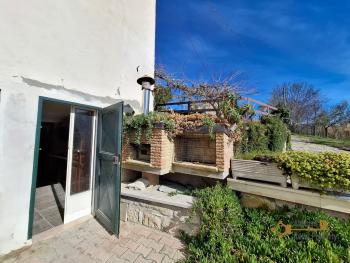 Six-bedroom stone house with self contained flat, outside space and garden. Roccaspinalveti Img29