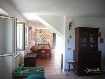 Villa surrounded by 1 hectare of land. Bagnoli del Trigno. Img14