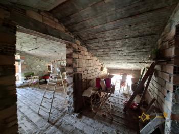 Large country house with land, 4 separate units and B&B potential. Roccaspinalveti Img31