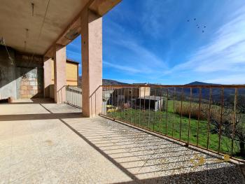 Large country house with land, 4 separate units and B&B potential. Roccaspinalveti Img25