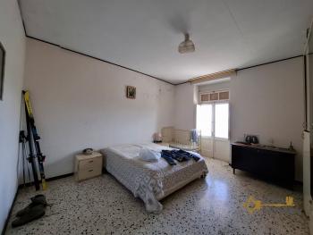 Large country house with land, 4 separate units and B&B potential. Roccaspinalveti Img18