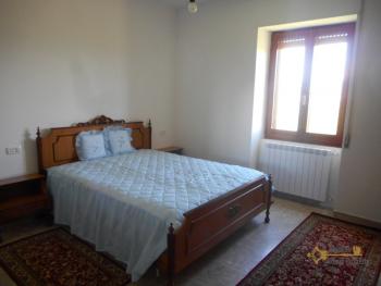 Country house with garden for sale in Roccaspinalveti. Img13