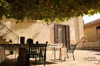 Historic palazzo at 30 meters from the sea. Fossacesia. Img48