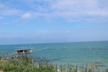 Historic palazzo at 30 meters from the sea. Fossacesia. Img42