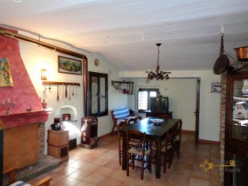 Restored character stone house for sale in Guilmi, Abruzzo. Img4