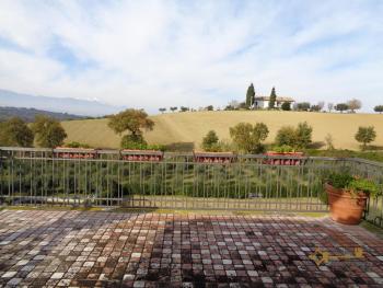 Luxury villa with large garden and olive grove. Manoppello. Img39