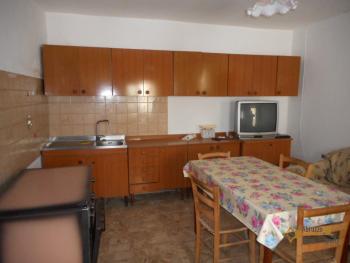 Town house composed by two separate flats, at 20 km from the coast. Dogliola. Img8