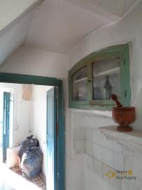 Character stone house to be renovated for sale in Dogliola. Img12