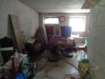 Interesting four-bedroom country house with land. Abruzzo. Img20