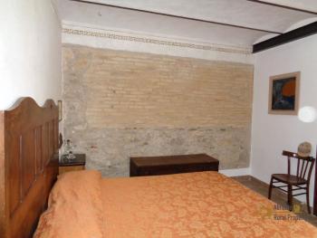 Completely restored stone house with small garden for sale. Img17