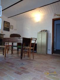 Completely restored stone house with small garden for sale. Img9